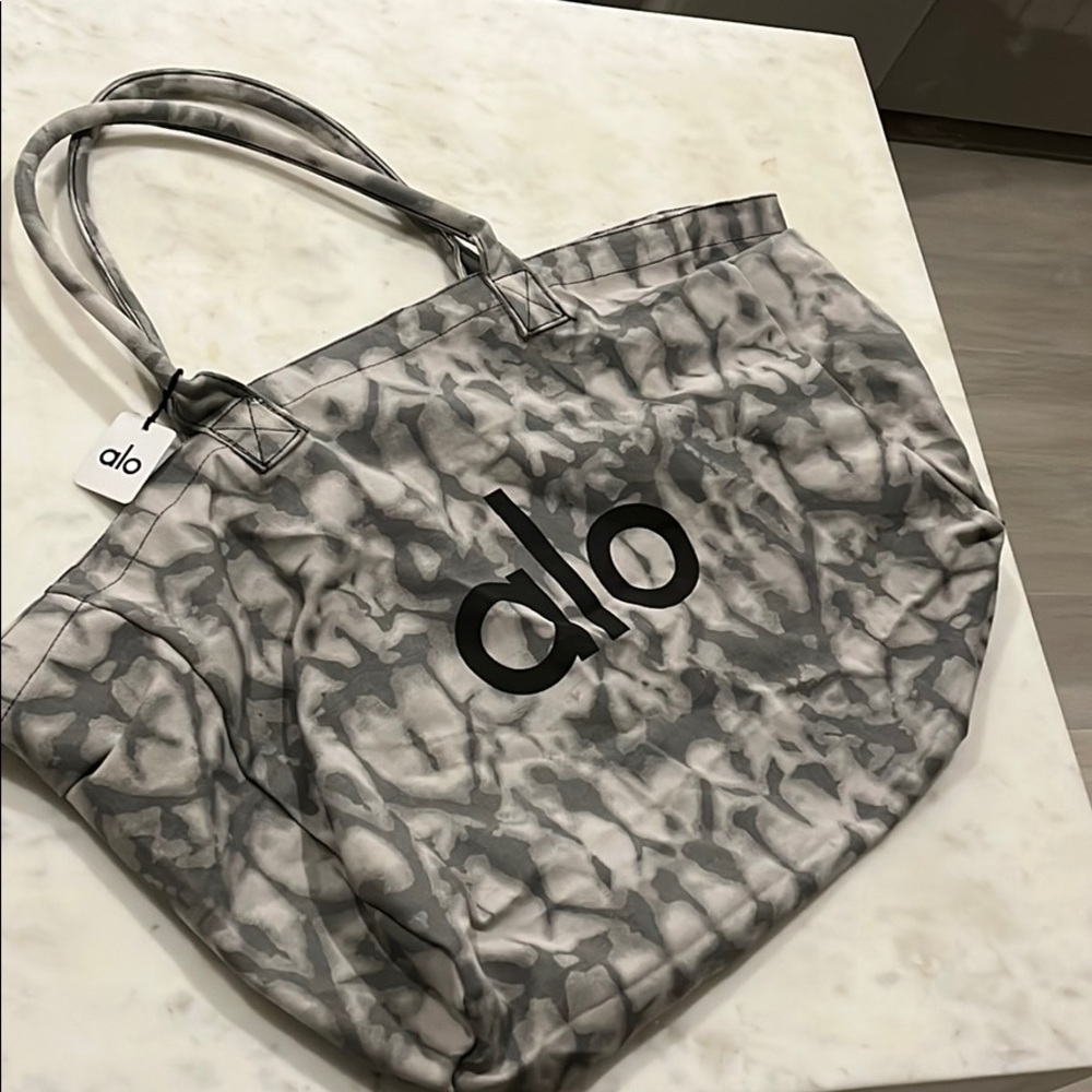 NWT alo yoga tie dye grey canvas tote